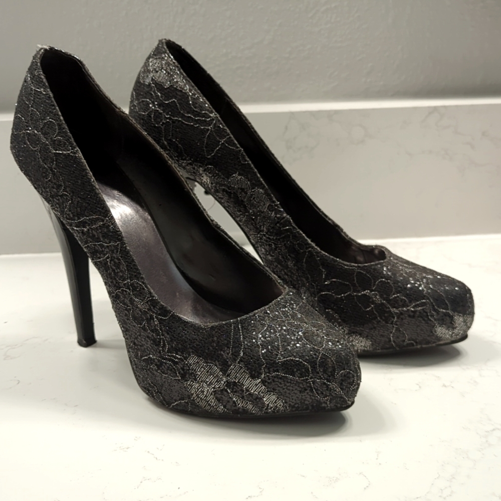 Carlos Santana black- silver glitter lace heel pump 8.5